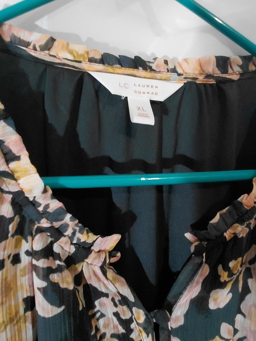 LC Lauren Conrad Black Floral Blouse with Pink & Cream Blooms - Picture 4 of 15